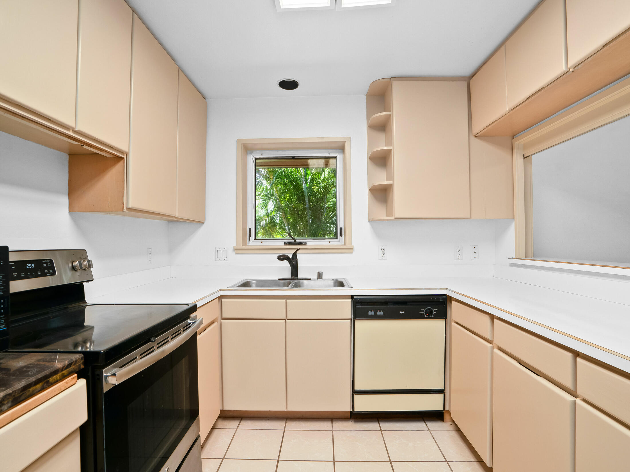 Property photo 28