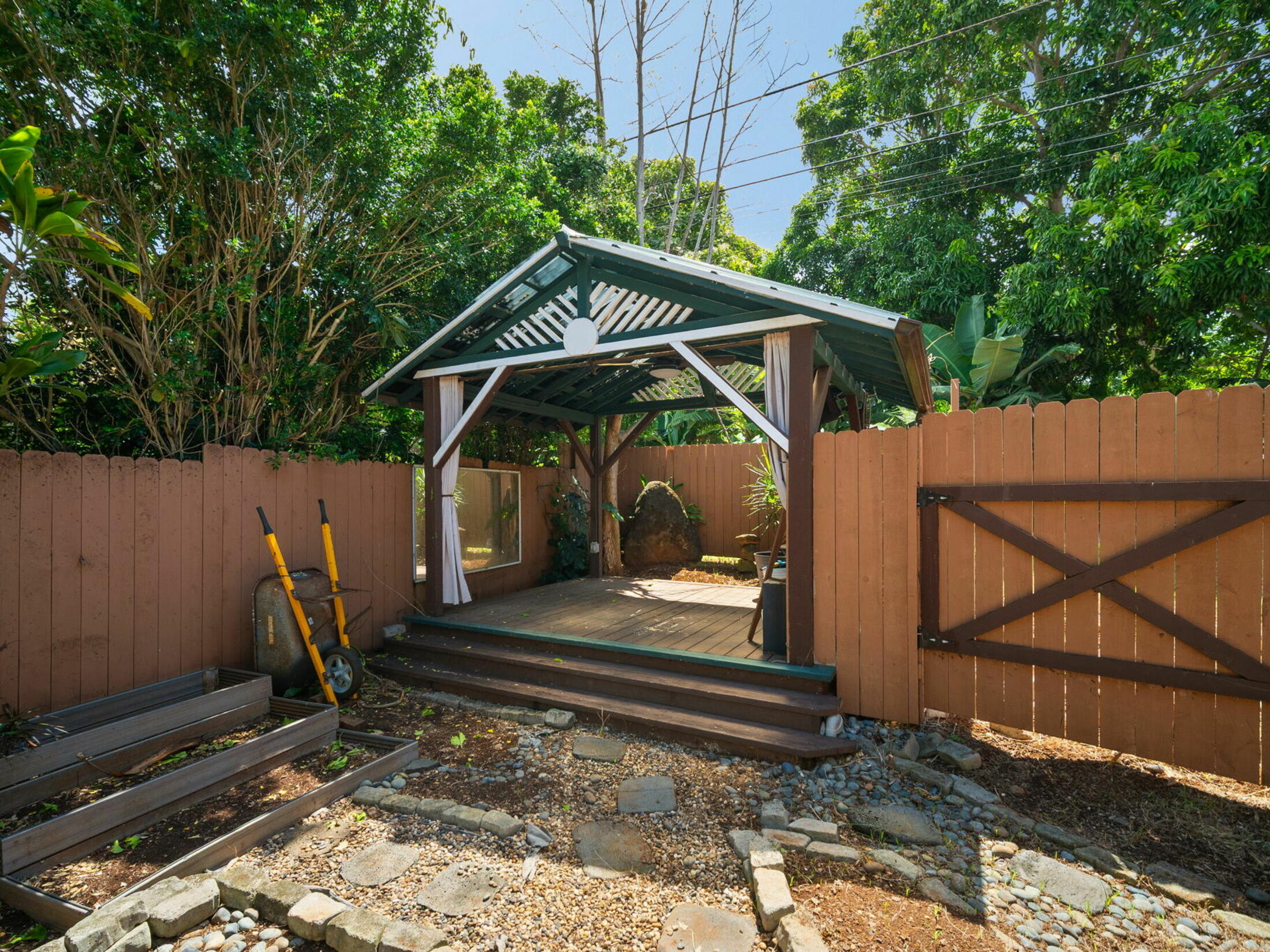 Property photo 25
