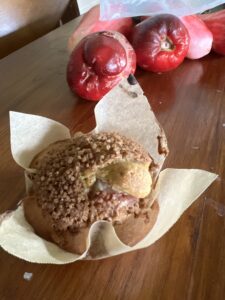 mountain apple muffins